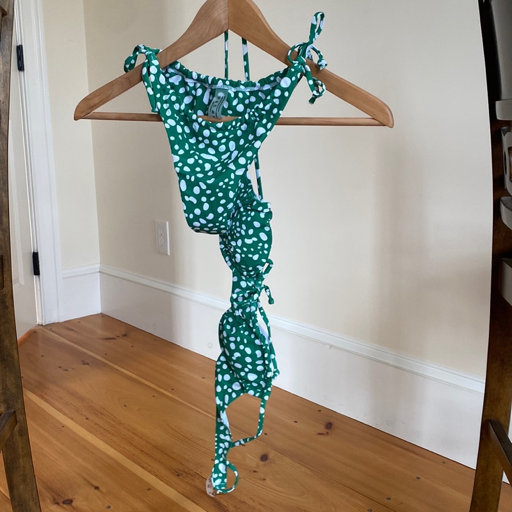 Brand New Shein Green & White Polka Dot Bikini Size Small